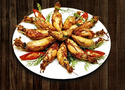 Mực Ống Trứng Chiên Nước Mắm